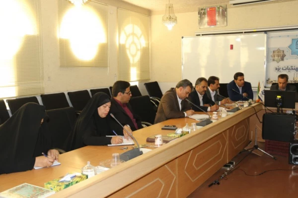 نشست هماهنگی امور کارورزی با مسئولین آموزش و پرورش استان
 4