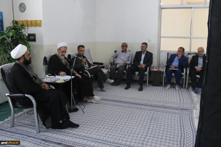 دیدار هیات رئیسه دانشگاه فرهنگیان یزد با حضرت آیت الله اعرافی
 4