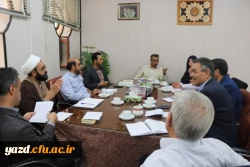 جلسه هماهنگی ثبت نام و پذیرش دانشجومعلمان  جدیدالورود سال 99 -98 در دانشگاه فرهنگیان یزد برگزار شد
 7