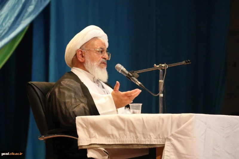 آیت الله ناصری در آئین استقبال از نو دانشجو معلمان دانشگاه فرهنگیان یزد:

تحول در آموزش و پرورش وظیفه تمام افراد است.
 7