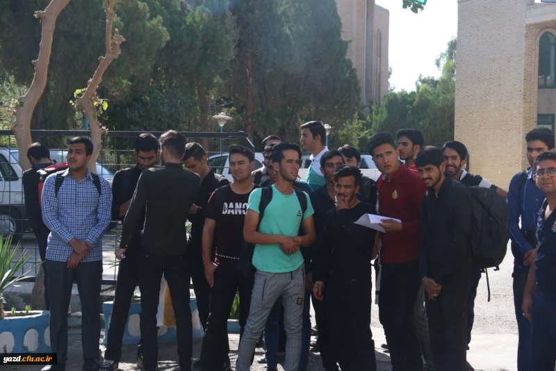 بدرقه کاروان دانشجویی پیاده روی اربعین در پردیس شهیدان پاک نژاد یزد 5