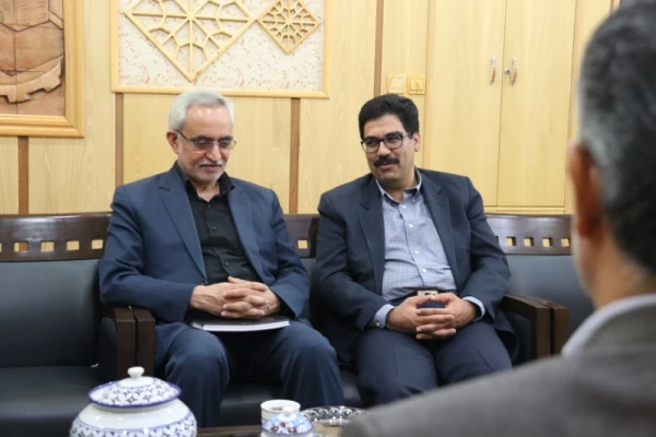 دیدار سرپرست امور پردیس های استانی دانشگاه فرهنگیان یزد با مدیر کل نوسازی، توسعه و تجهیز مدارس  3
