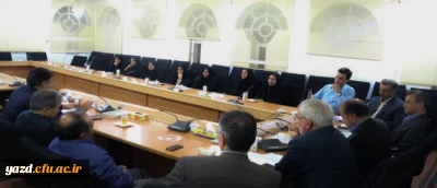 نشست سرپرست دانشگاه فرهنگیان یزد با اعضای شورای صنفی پردیس های استان