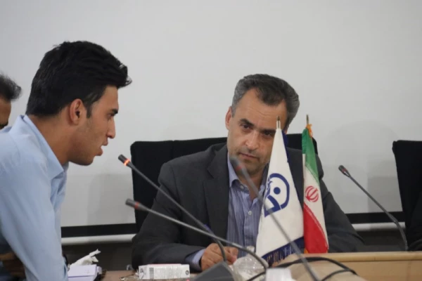 نشست سرپرست دانشگاه فرهنگیان یزد با اعضای شورای صنفی پردیس های استان 7