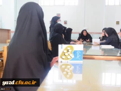 نشست کتابخوانی با عنوان با هم بلند بخوانیم 4