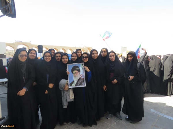 در مراسم روز ملی مبارزه با استکبار جهانی، تسخیر لانه جاسوسی و روز دانش آموز 13