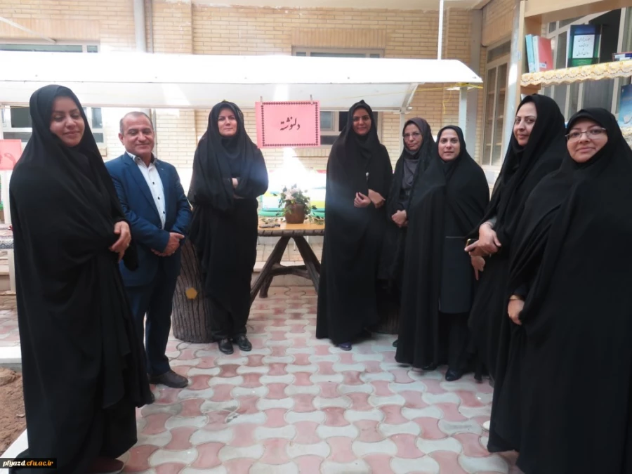 برگزاری نمایشگاه به مناسبت هفته سلامت روان 5