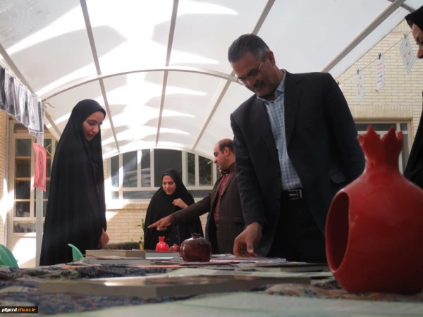 برگزاری نمایشگاه به مناسبت هفته سلامت روان 9