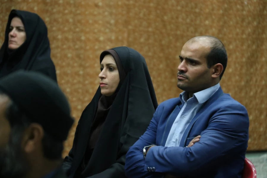 کارگاه آموزشی چگونه زندگی کنیم و از زندگی خود لذت ببریم با حضور دکتر درویشی 5