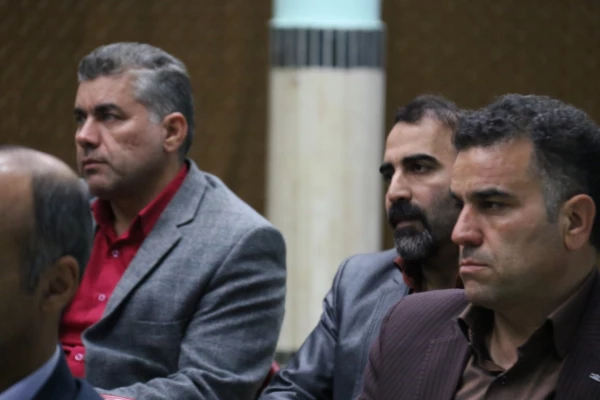 کارگاه آموزشی چگونه زندگی کنیم و از زندگی خود لذت ببریم با حضور دکتر درویشی 10