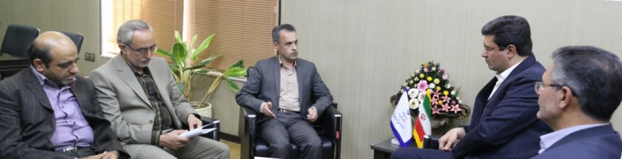 دیدار مدیر امور پردیس های استانی با فرماندار یزد 4