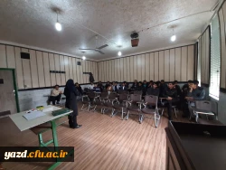 کارگاه پرورش اعتماد به نفس و تکنیک های افزایش آن و کارگاه رفتار های پرخطر ویژه دانشجومعلمان 4