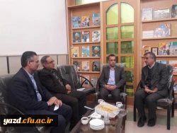 دیدار مسئولین دانشگاه فرهنگیان یزد با مدیر عامل مجمع خیرین مدرسه ساز استان 4
