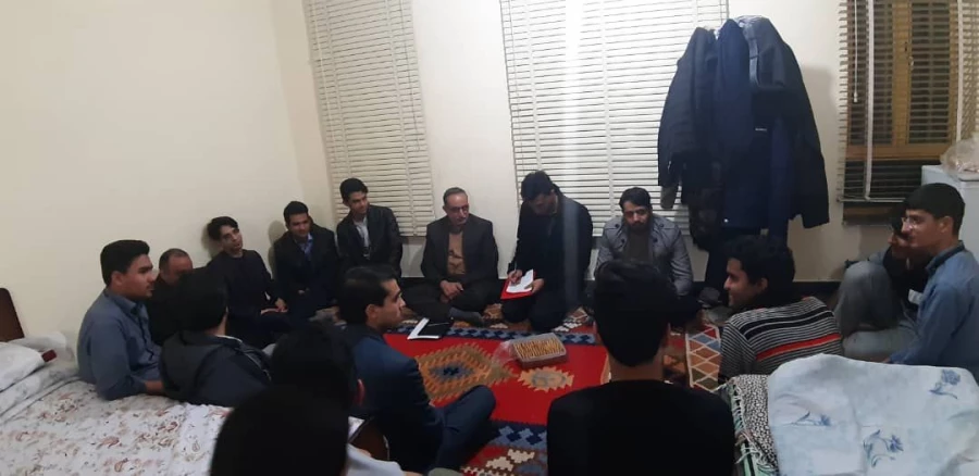 بازدید مسئولان دانشگاه از سراهای دانشجویی پردیس شهیدان پاک نژاد 4