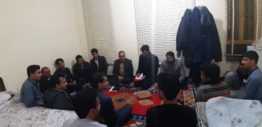 بازدید مسئولان دانشگاه از سراهای دانشجویی پردیس شهیدان پاک نژاد 7