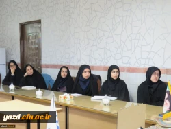 نشست سرپرست پردیس فاطمه الزهرا(س) با نمایندگان کلاس های آموزشی 5