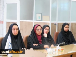 نشست سرپرست پردیس فاطمه الزهرا(س) با نمایندگان کلاس های آموزشی 7