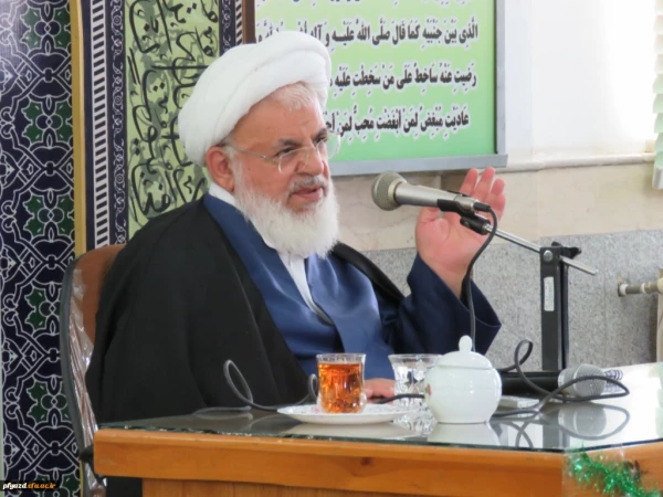 سخنرانی آیت الله ناصری نماینده ولی فقیه و امام جمعه یزد در جمع دانشجو معلمان پردیس حضرت فاطمه الزهرا(س) 5