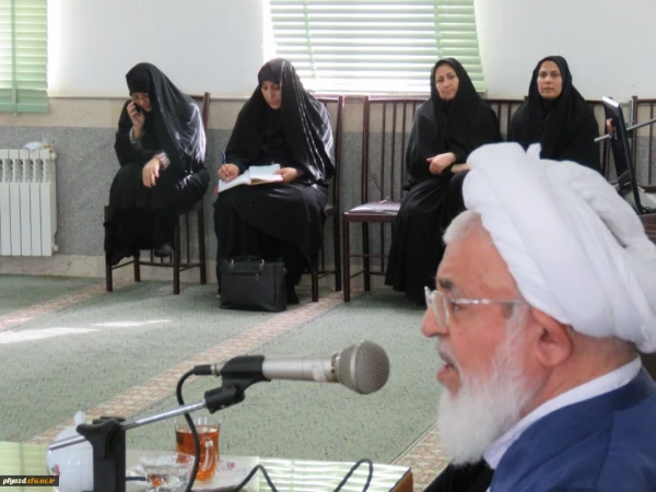 سخنرانی آیت الله ناصری نماینده ولی فقیه و امام جمعه یزد در جمع دانشجو معلمان پردیس حضرت فاطمه الزهرا(س) 6