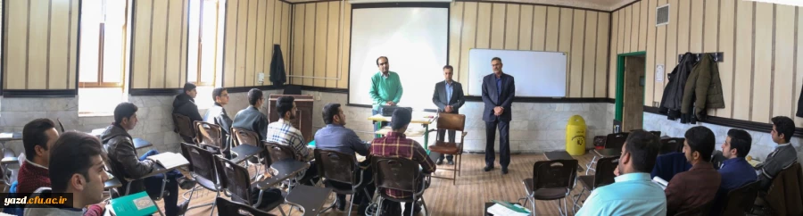 حضور مدیر استانی دانشگاه فرهنگیان یزد در کلاس های درس و تبریک روز دانشجو به دانشجو معلمان 4