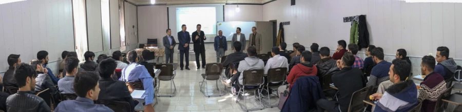 حضور مدیر استانی دانشگاه فرهنگیان یزد در کلاس های درس و تبریک روز دانشجو به دانشجو معلمان 10