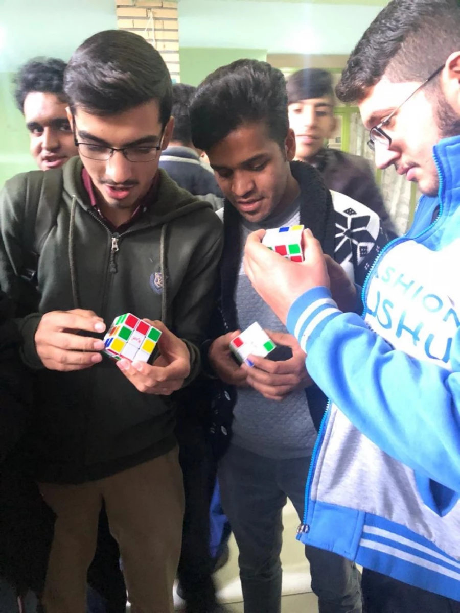 معرفی و اجرای بازی های آموزشی در سالن اصلی پردیس شهیدان پاک نژاد یزد  11