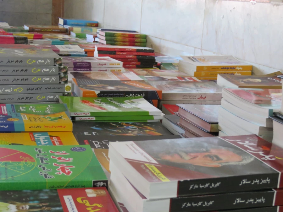 برگزاری نمایشگاه کتاب در پردیس های استانی دانشگاه فرهنگیان یزد 7