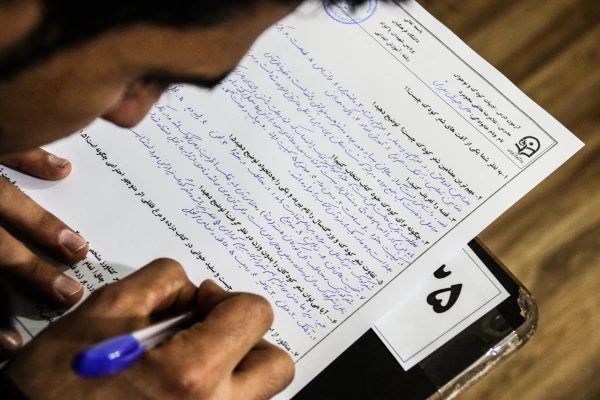 مدیر دانشگاه فرهنگیان یزد از حوزه امتحانات پردیس های استان بازدید کرد 4