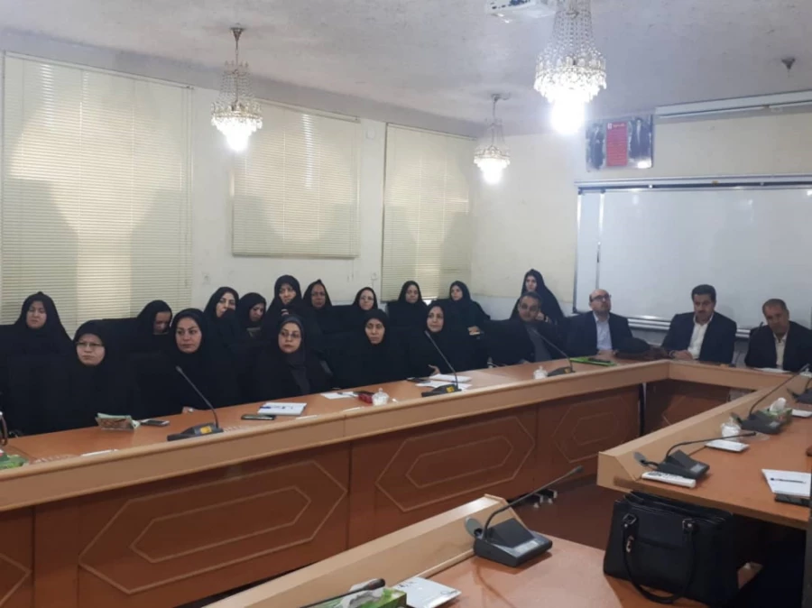جلسه توجیهی عوامل مصاحبه داوطلبان آزمون استخدامی آموزش و پرورش  4