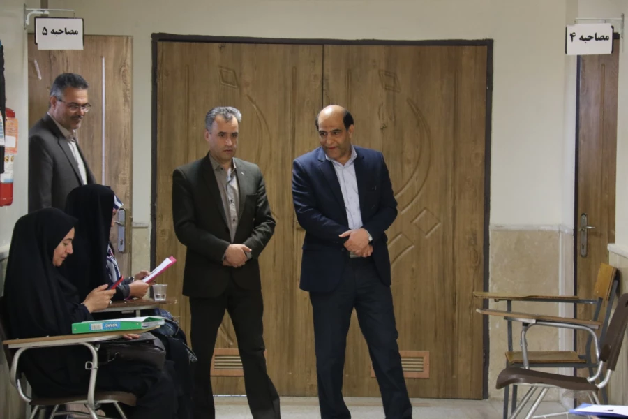بازدید مدیر کل آموزش و پرورش استان یزد از روند مصاحبه پذیرفته شدگان آزمون مهارت آموزان ماده28 11