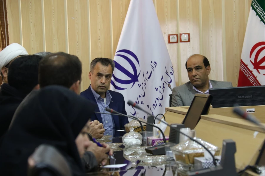 جلسه هماهنگی مراسم تشییع و تدفین شهید گمنام در دانشگاه فرهنگیان یزد 4