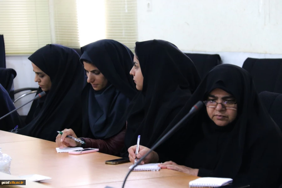 نشست علمی تخصصی با موضوع آسیب شناسی مکاتبات اداری دانشگاه فرهنگیان 7