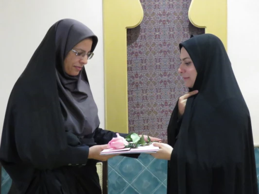 تقدیر از اساتید، اعضای هیئت علمی و کارکنان اداری خانم به مناسبت ولادت حضرت فاطمه (س) و روز زن 10