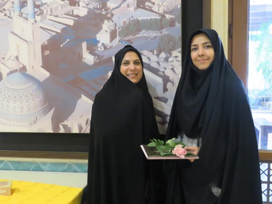 تقدیر از اساتید، اعضای هیئت علمی و کارکنان اداری خانم به مناسبت ولادت حضرت فاطمه (س) و روز زن 16