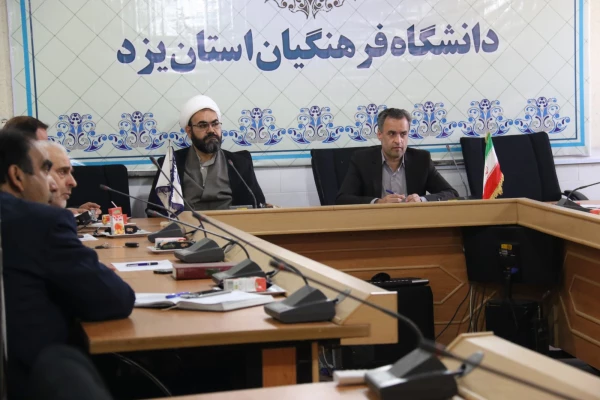 اولین جلسه شورای پردیس شهیدان پاک نژاد یزد 7