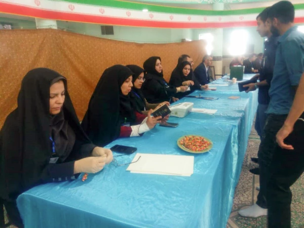 حضور با شکوه دانشجومعلمان دانشگاه فرهنگیان یزد در یازدهمین دوره انتخابات مجلس شورای اسلامی 5
