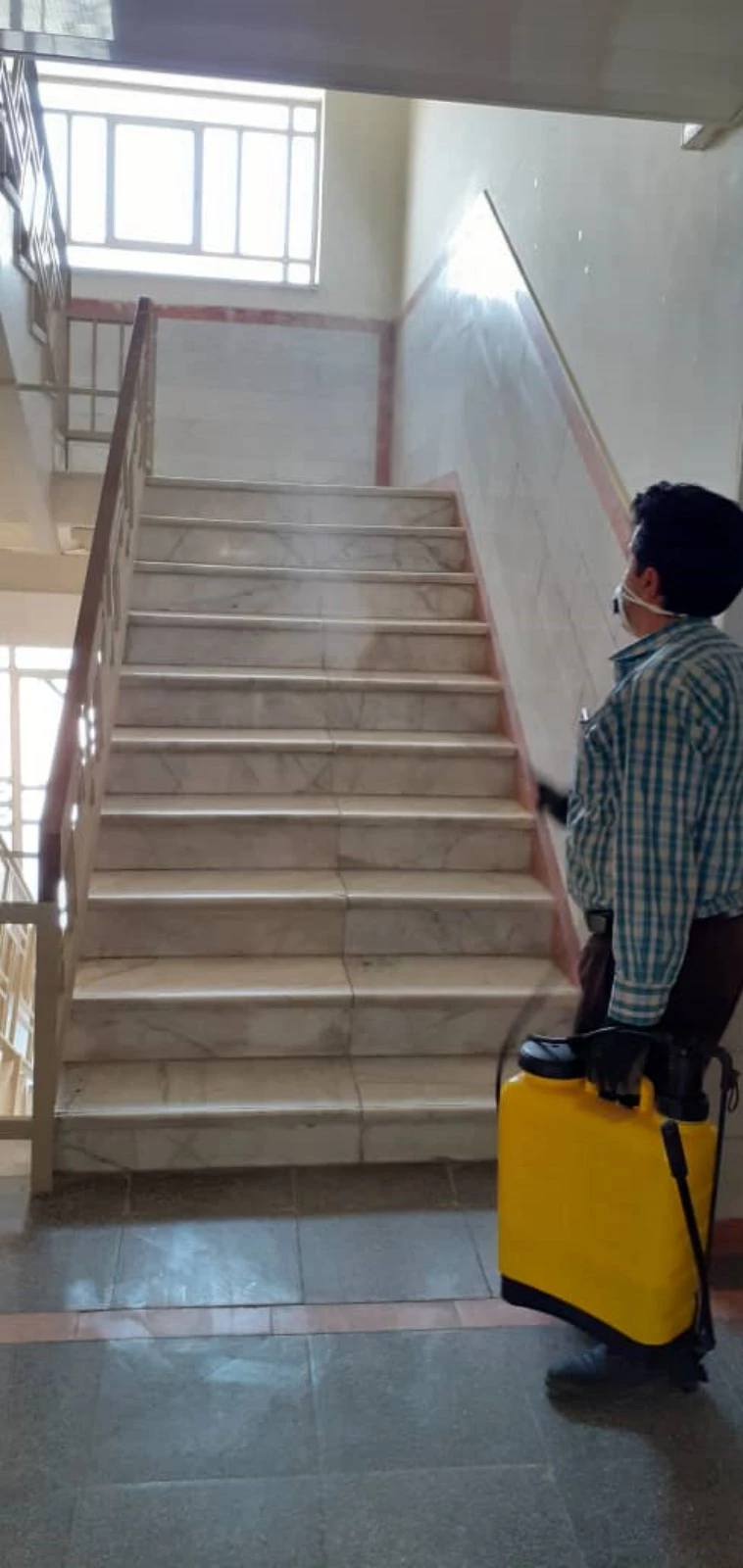 ضدعفونی کلیه فضاهای دانشگاه فرهنگیان یزد 21