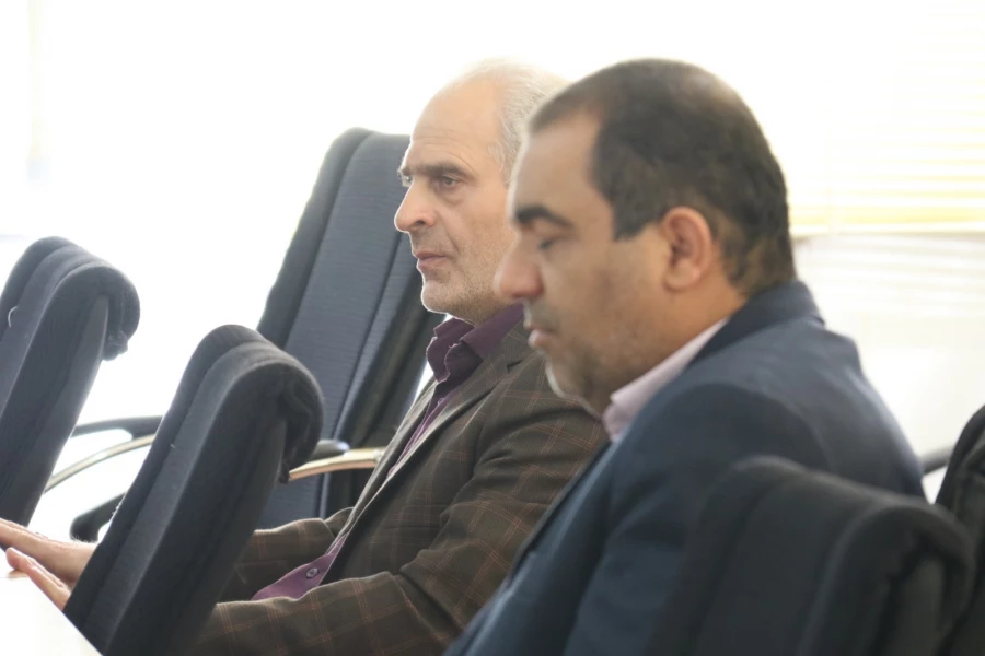 دومین جلسه هم اندیشی بررسی نحوه برگزاری کلاس های آموزش مجازی دانشگاه فرهنگیان یزد 5