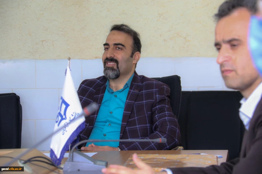 از سرکار خانم فاطمه سلطانی معاون محترم امور آموزشی، فرهنگی و پژوهشی پردیس حضرت فاطمه الزهرا(س) یزد تجلیل به عمل آمد 5