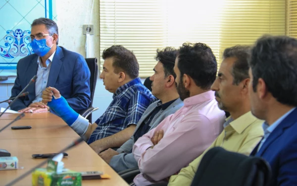 نشست مسئولین استانی دانشگاه فرهنگیان یزد با کارکنان پردیس شهیدان پاک نژاد 18