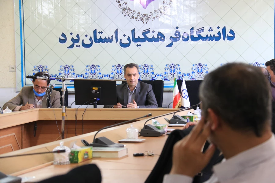 دومین جلسه شورای پردیس شهیدان پاک نژاد یزد 3