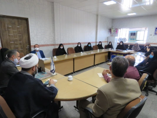 جلسه همکاران پردیس فاطمه الزهرا (س) با سرپرست امور پردیس های استان برگزار شد 3