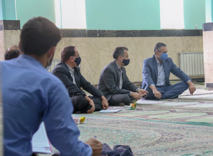 نشست مسئولان دانشگاه فرهنگیان یزد با نگهبانان پردیس های استان 4