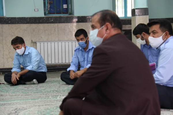 نشست مسئولان دانشگاه فرهنگیان یزد با نگهبانان پردیس های استان 5