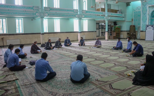 نشست مسئولان دانشگاه فرهنگیان یزد با نگهبانان پردیس های استان 6