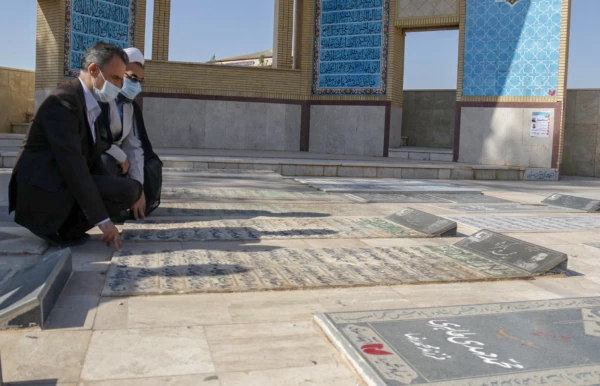  تجدید میثاق جمعی از دانشگاهیان دانشگاه فرهنگیان یزد با آرمان های شهدا 4