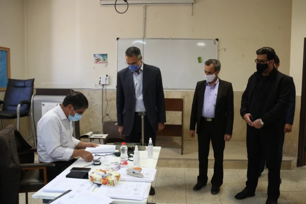 بازدید مدیر امور پردیس های استان یزد از روند برگزاری مصاحبه داوطلبان ورود به دانشگاه فرهنگیان 3