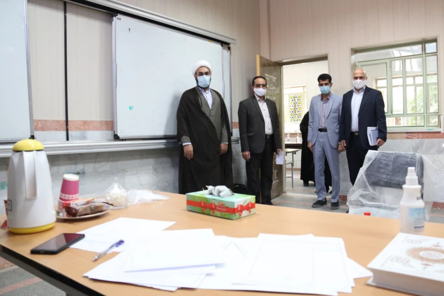 بازدید مدیر امور پردیس های استان یزد از روند برگزاری مصاحبه داوطلبان ورود به دانشگاه فرهنگیان 10