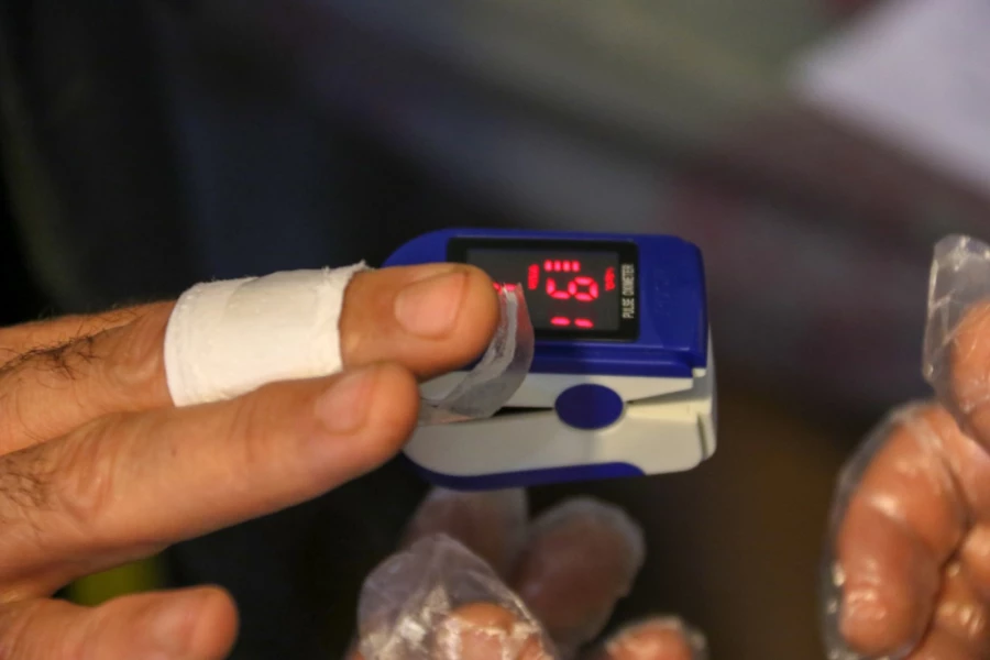 اجرای طرح غربالگری سلامت کارکنان دانشگاه فرهنگیان یزد 5