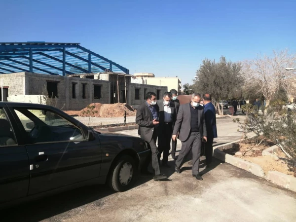 بازدید کارمندان سازمان مرکزی دانشگاه فرهنگیان از پروژه های عمرانی پردیس 4
